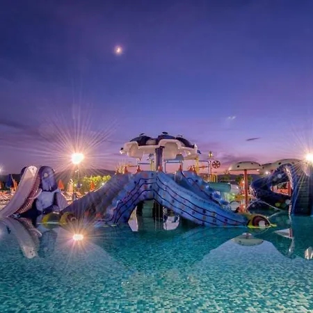 Caretta & Waterpark ホテル Kalamákion