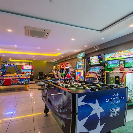 Caretta & Waterpark ホテル 4*