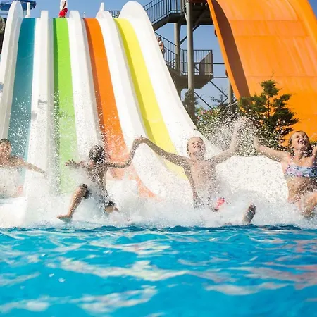 ホテル Caretta & Waterpark